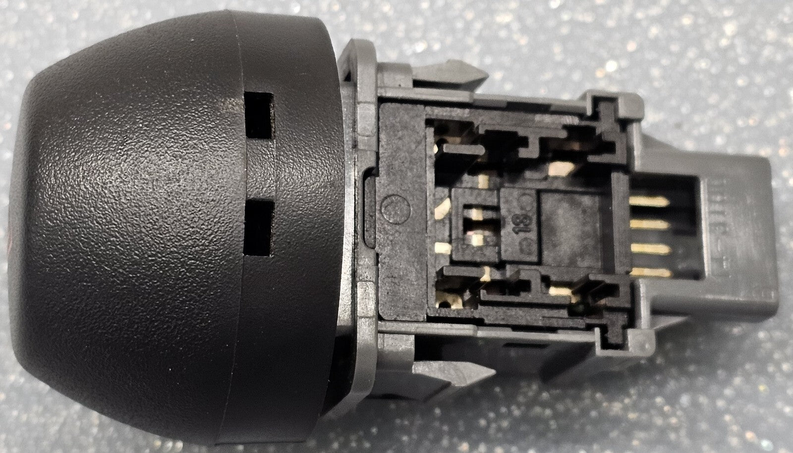 🔥06-12 Toyota Rav4 Dash Hazard Warning Emergency Flasher Light SWITCH BUTTON