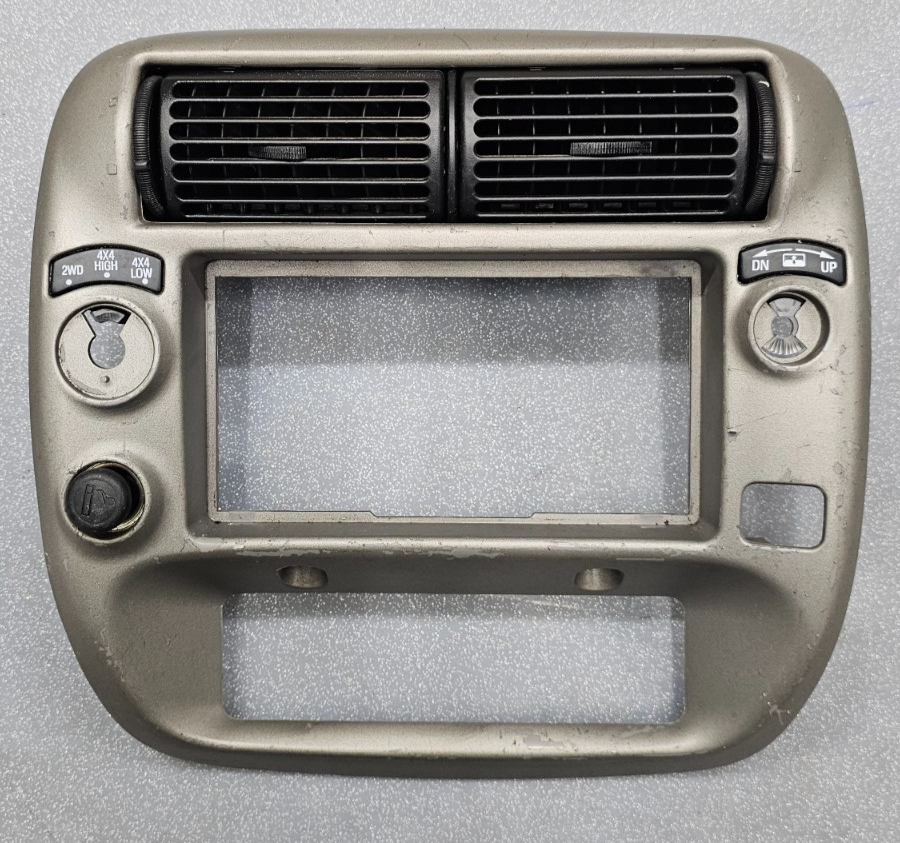 🔥95-10 Ranger EXPLORER Dash AM FM Radio Stereo Display Trim Bezel SILVER OEM B2
