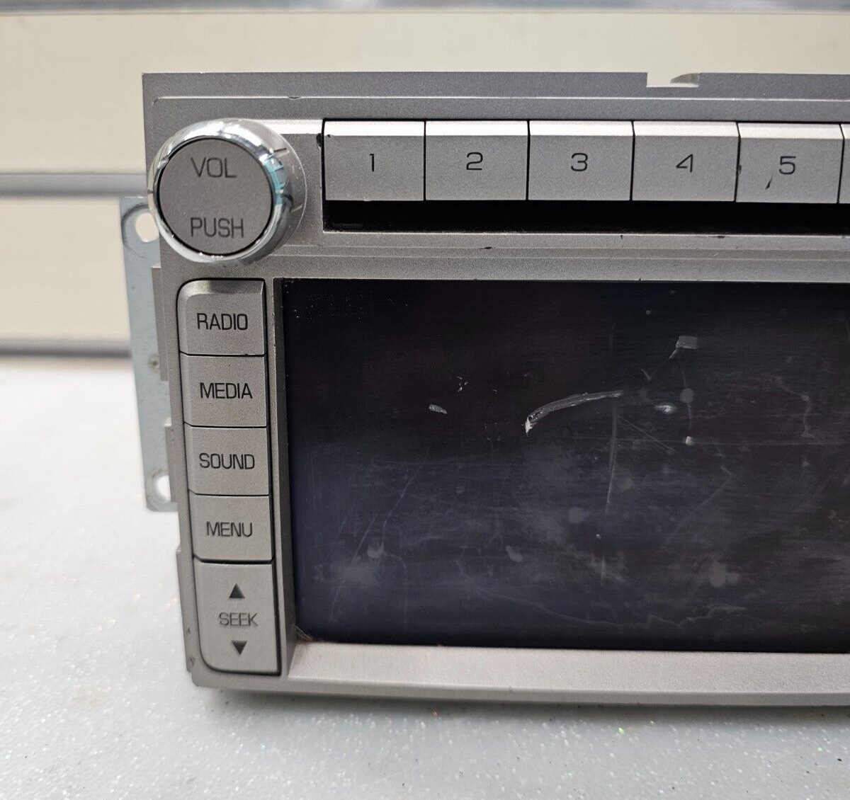 09-14 Lincoln Navigator Dash Radio CD AM FM Navigation Player Receiver Screen