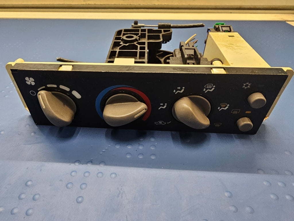 🔥03-05 Pontiac Sunfire dash A/C Climate Control Heater Temperature HVAC Panel