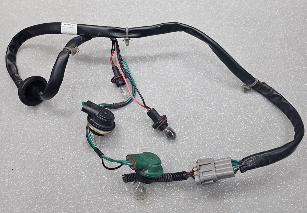 04-15 Nissan Titan Rear Tail Light Break Light Lamp Wiring Harness AssemblyLH/RH