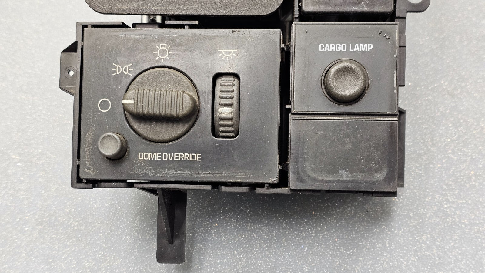 🔥99-06Chevy Silverado Sierra Tahoe Dash left Driver Air Vent Conditioning Black