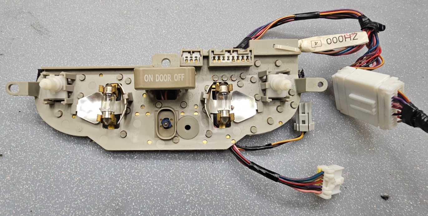 🔥04-12 Armada TITAN QX56 Overhead Console Dome Light Lamp Switch Panel Tan