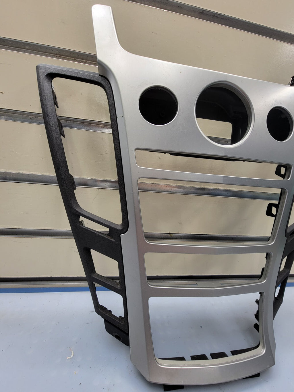 🔥2008-2013 Cadillac CTS Radio Control Panel trim bezel SILVER B44