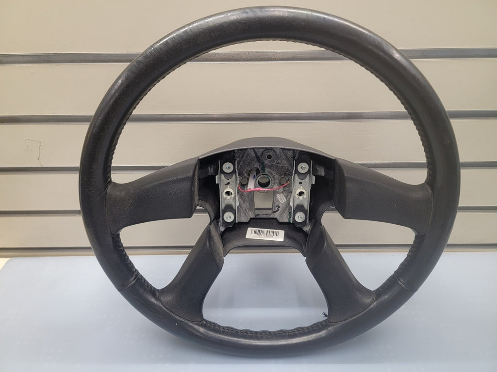 02-09 Trailblazer Envoy03-06 SILVERADO SIERRA YUKON STEERING WHEEL LEATHER BLACK