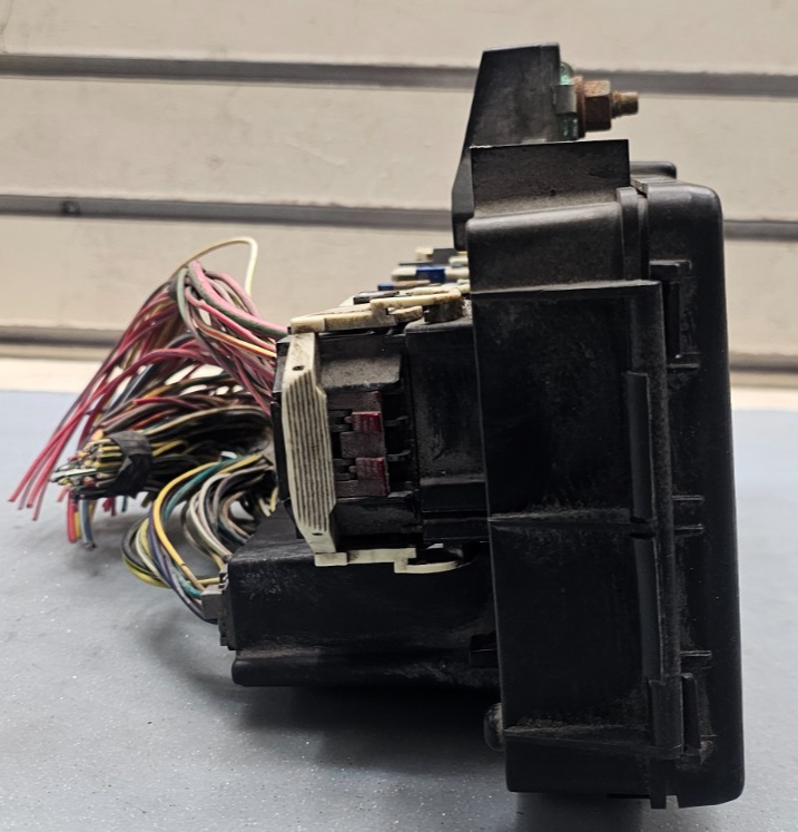 🔥08-09 Dodge Ram TIPM Totally Integrated Power Body Control Module Fuse BoxBox