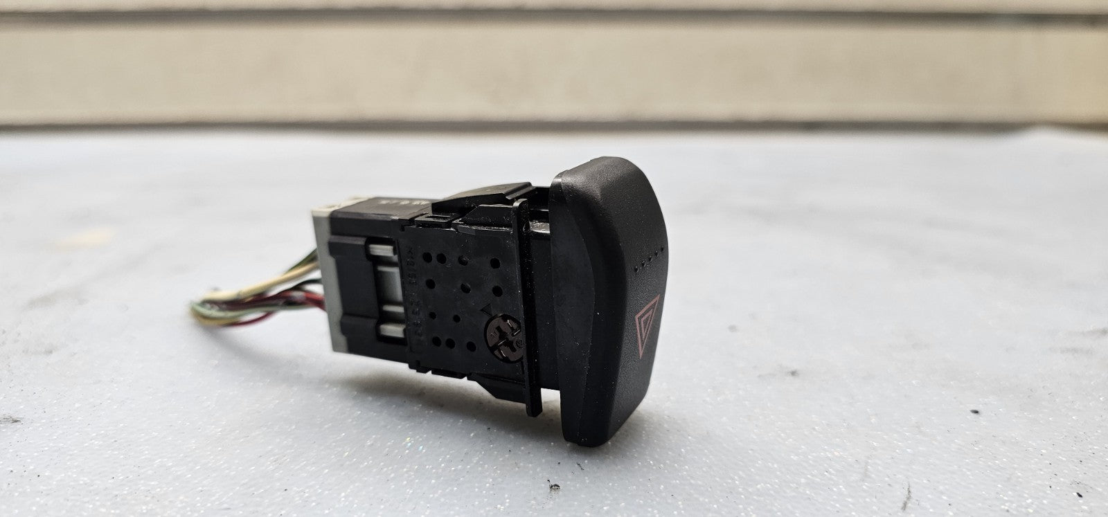 🔥02-04 Honda CR-V Hazard Emergency 4 Way Blinker Toggle Warning Switch Assembly