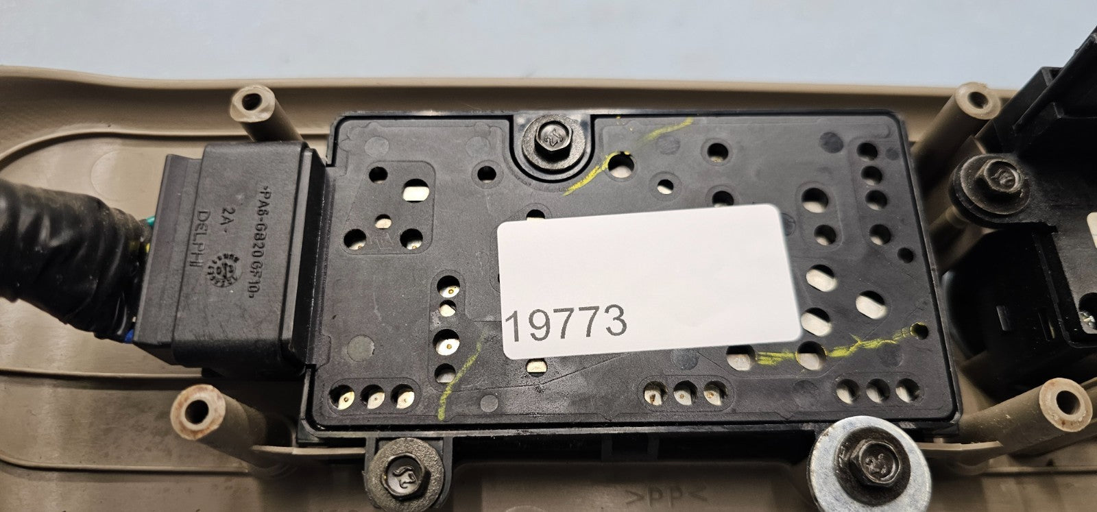 🔥99-02 SUBURBAN TAHOE SILVERADO 8 WAY FRONT LEFT DRIVER SEAT SWITCH TAN