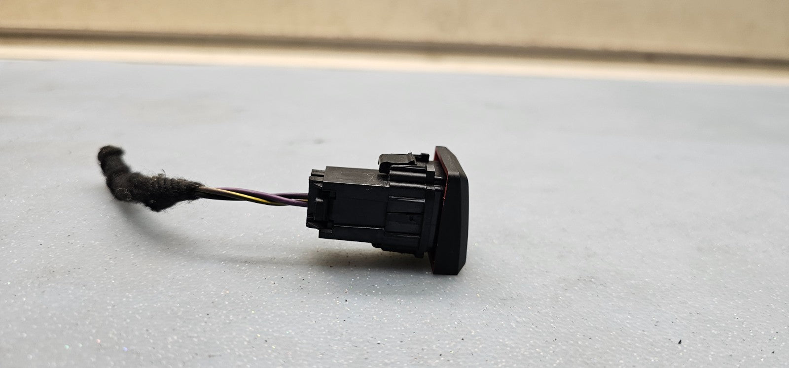 🔥10-12 Ford Fusion Milan Emergency Hazard Warning Light Flasher Switch OEM