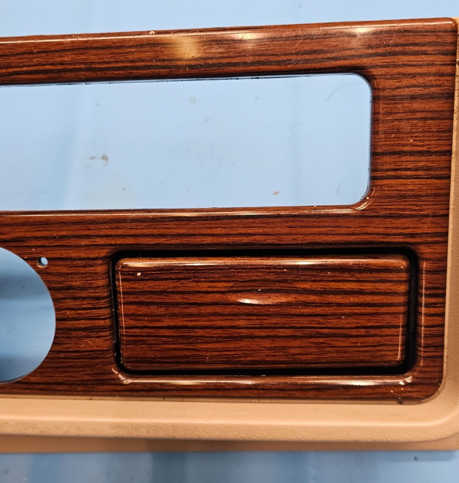 🔥03-06 Escalade Dash AM FM Radio Bezel Trim Instrument Panel Assembly Wood/Tan