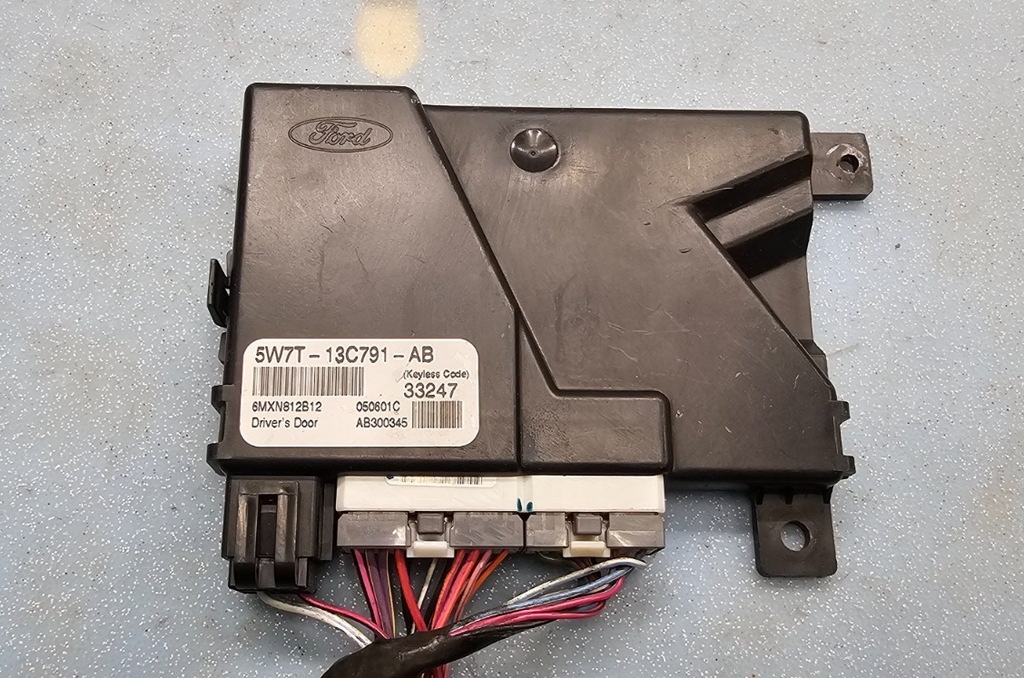 🔥03-04 CROWN VIC GRAND MARQUIS KEYLESS ENTRY DRIVER DOOR MODULE 3W7T-13C791-AA