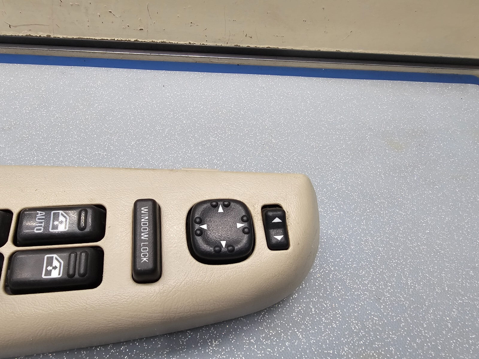 99-02 Silverado SIERRA 4 DOOR Left DRIVER Master Power Window Switch LT TAN WS4