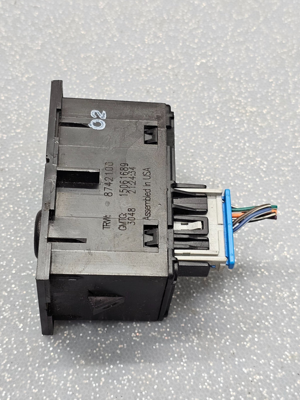 🔥03-06 Silverado SIERRA Left Driver Cargo Fog Lamp Light Button Switch Control