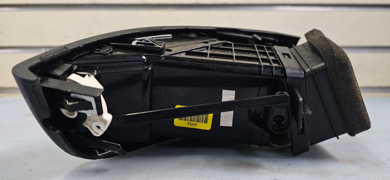 🔥10-13 KIA FORTE DASH LEFT DRIVER A/C AC AIR VENT HEATER PANEL ASSEMBLY BLACK