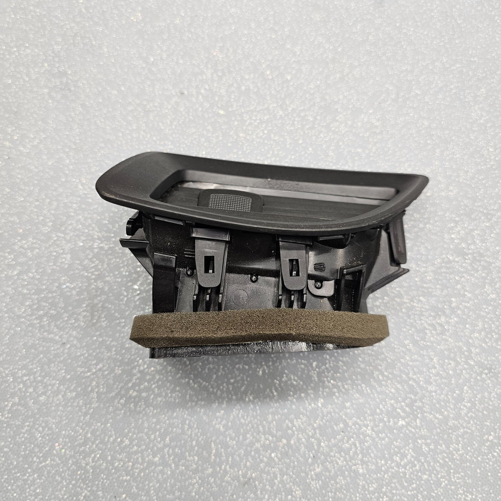 08-12 Chevy MALIBU Dash A/CHeater AIR VENT Front RIGHT Passenger Side BLACK VT46