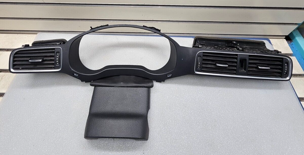 🔥11-14 Volkswagen Jetta Speedometer Instrument Cluster Dash Bezel Air Vent Trim