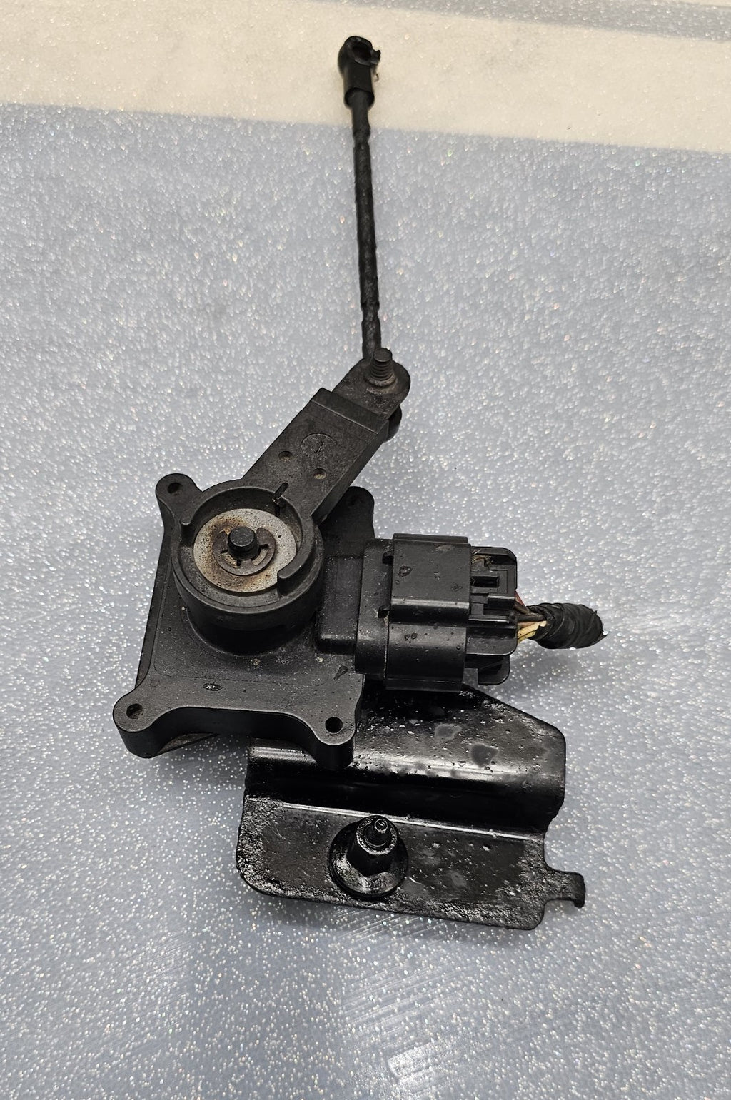 🔥06-11 CADILLAC DTS BUICK LUCERN 10 PIN REAR SUSPENSION HEIGHT LEVEL SENSOR OEM
