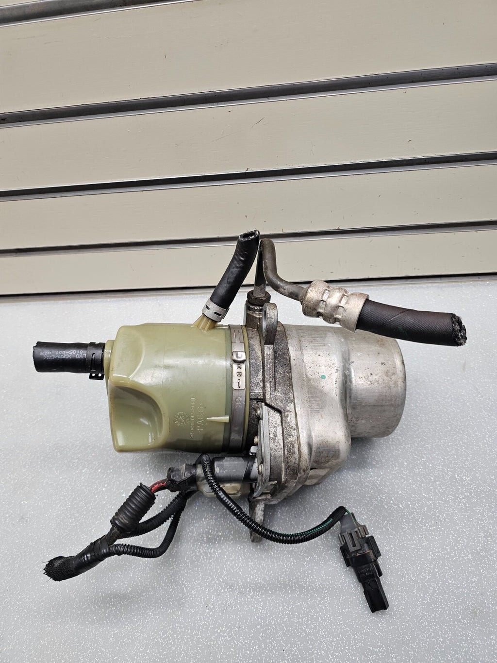 04-13 Volvo S40 C30C70 Electric Power Steering Pump w/Pigtails Upgrade Assembly