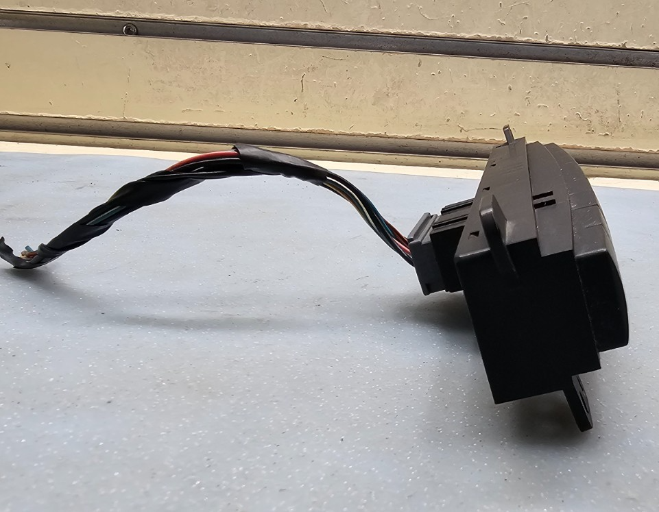 🔥04-07 Grand Cherokee Commander Traction Switch TCS OFF Panel Assembly Black