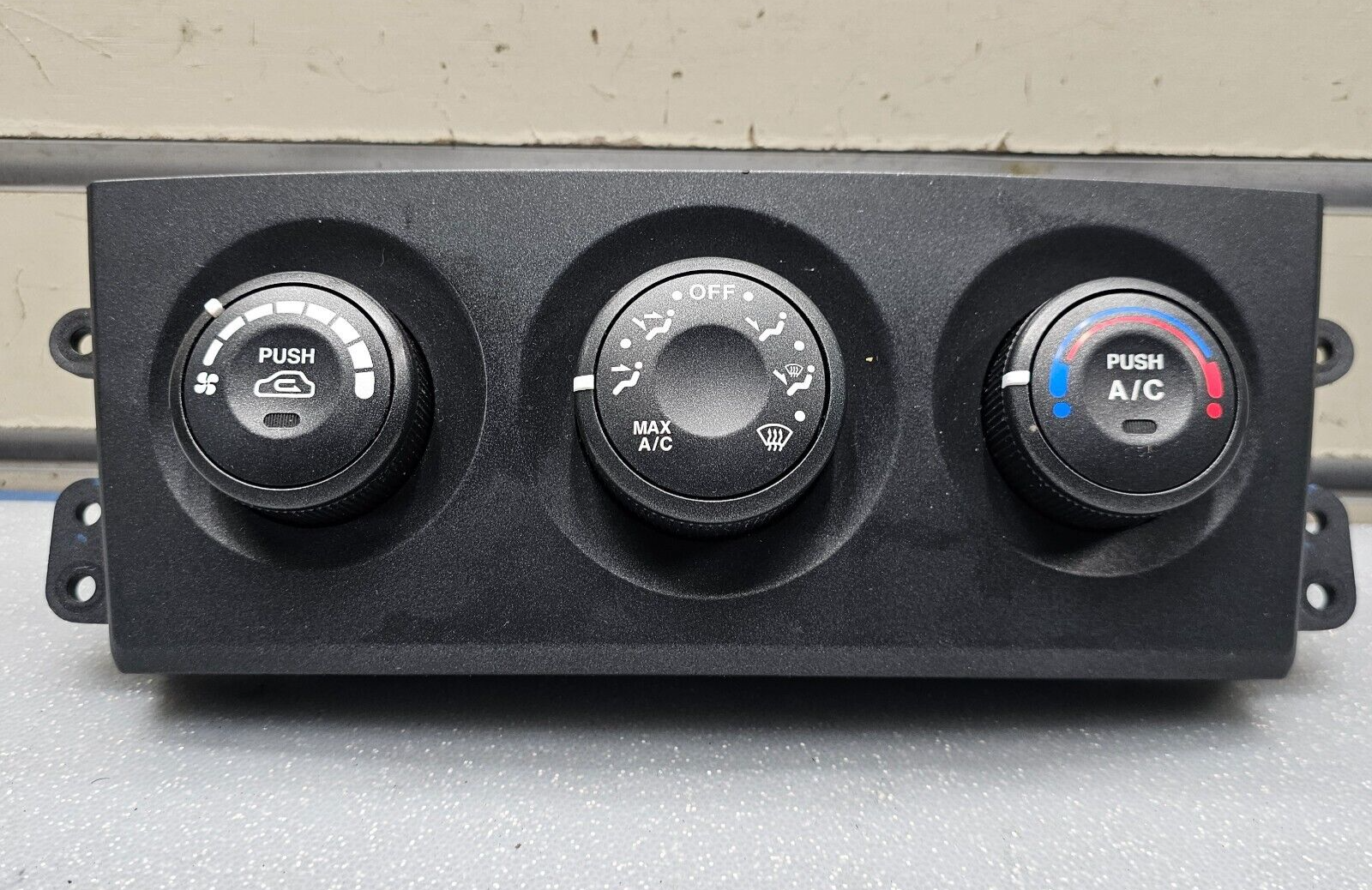 07-09 Kia Sorento LX Dash AC Heater Climate Temperature Control Air Conditioner