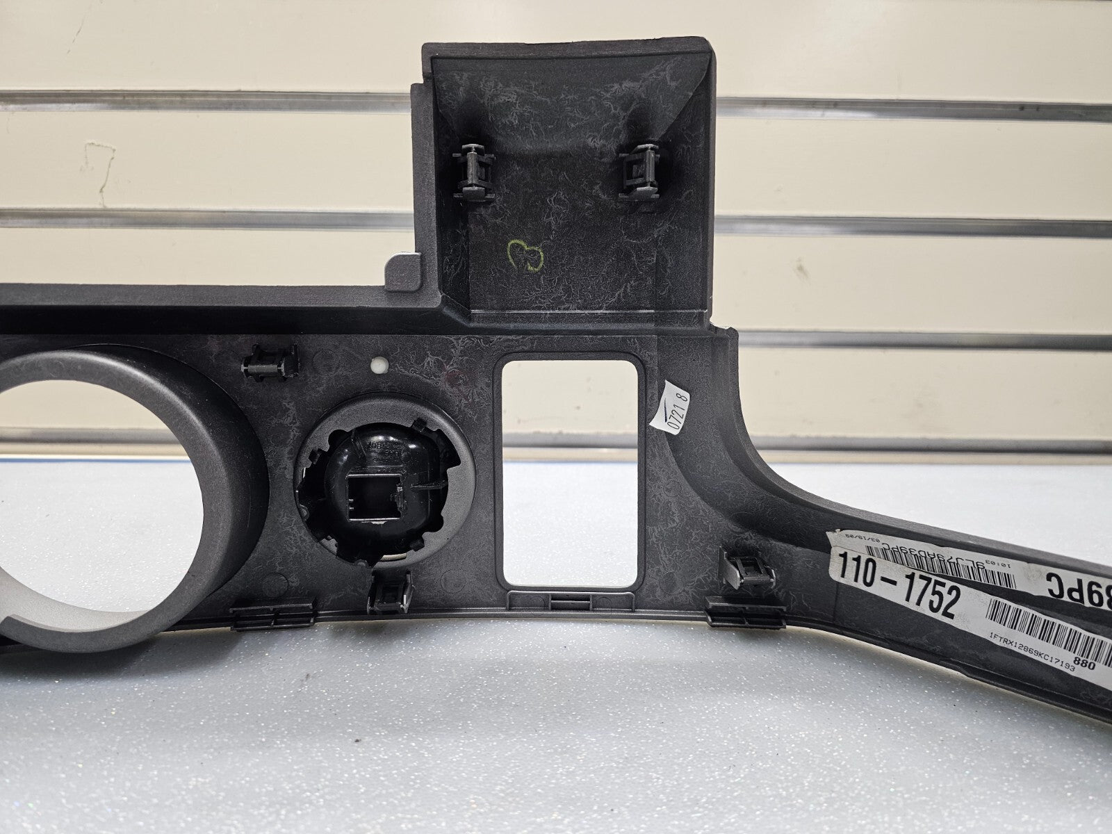🔥 2009-2014 Ford F150 Dash Air Vent Trim LEFT DRIVER  side SILVER
