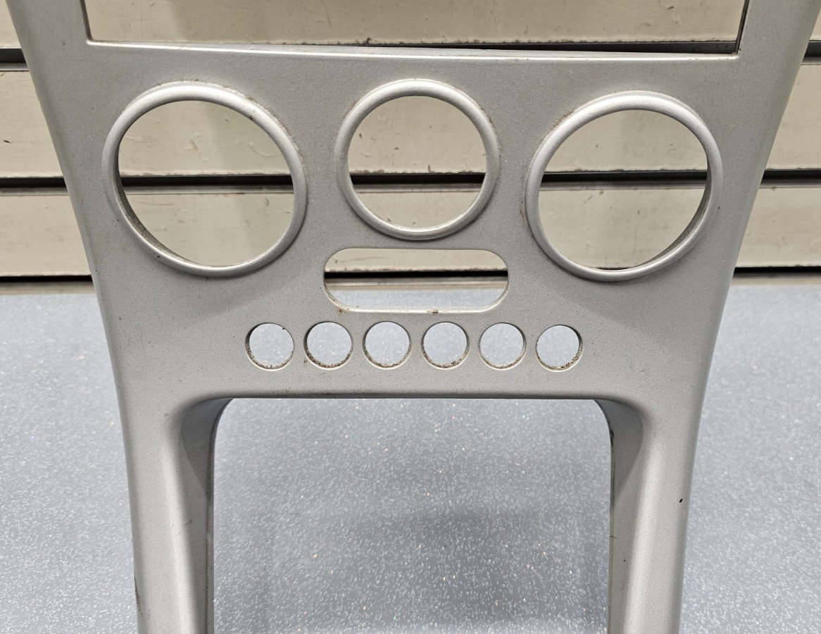 🔥05-06 Chevy Equinox Center Dash Radio Climate Control Bezel Trim Panel Silver