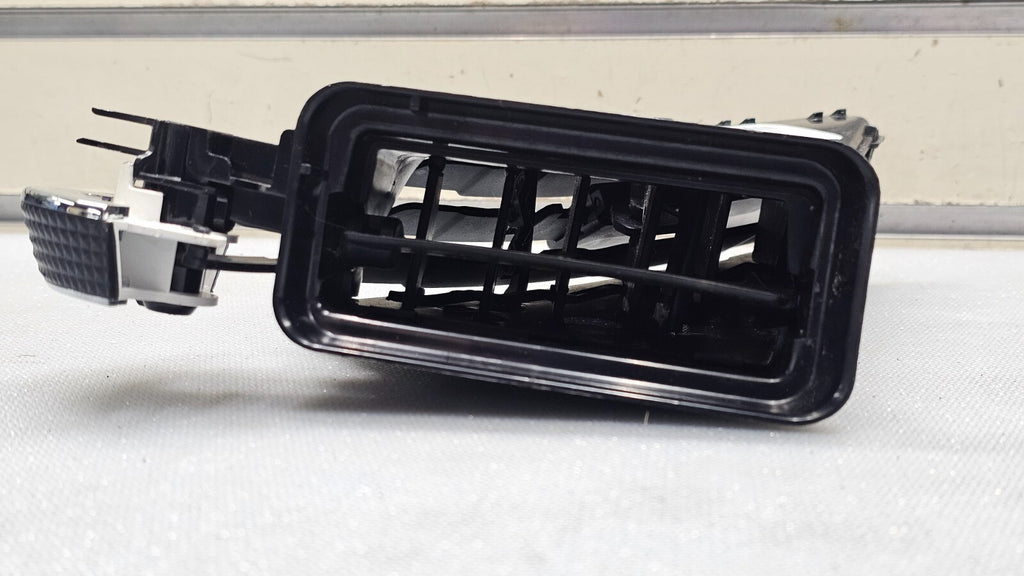 13-18 Ford Escape Dash Center Right Passenger Air Vent Conditioner Filter Heater