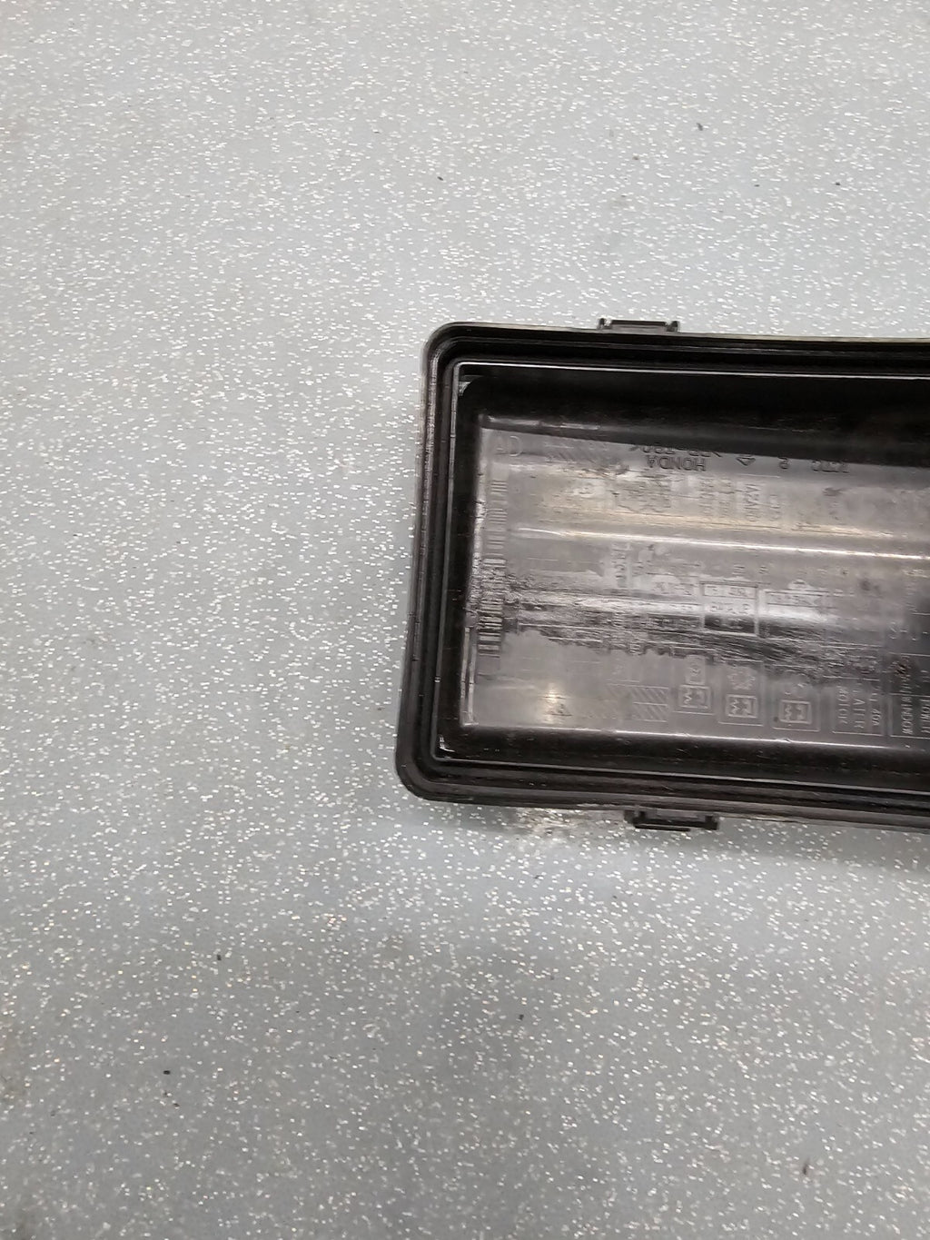 🔥2005-2010 Honda Odyssey Under Hood Fuse Relay Box Cover Lid Black