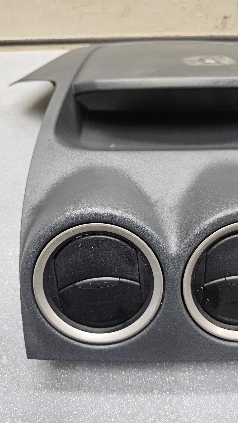 🔥10-13 Ford Transit Connect-Center Upper Dash Bezel W/Triple Vents OEM Black