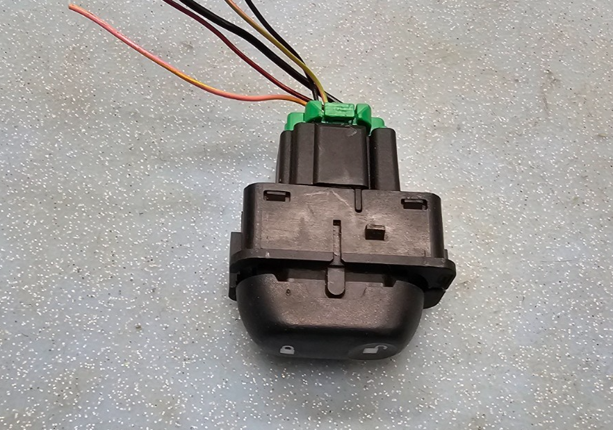 🔥01-07 Crown Victoria Excursion Explorer Front Door Lock Switch Assembly BLACK