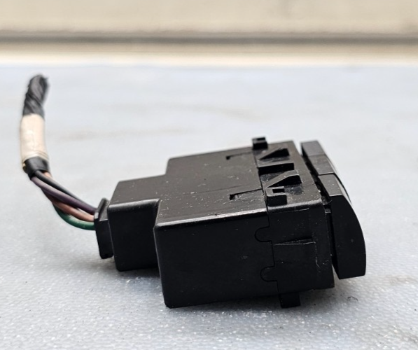 🔥06-09 Suzuki XL-7 Center Traction Information Display Locking Lock Switch