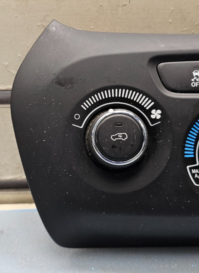 🔥15-18 Jeep Cherokee Dash AC HVAC A/C Heater Climate Temperature Control Black