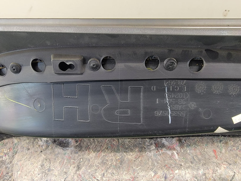 🔥98-01 Dodge Ram 1500 2500 RIGHT PASSENGER Front Door Trim Panel black auto D10