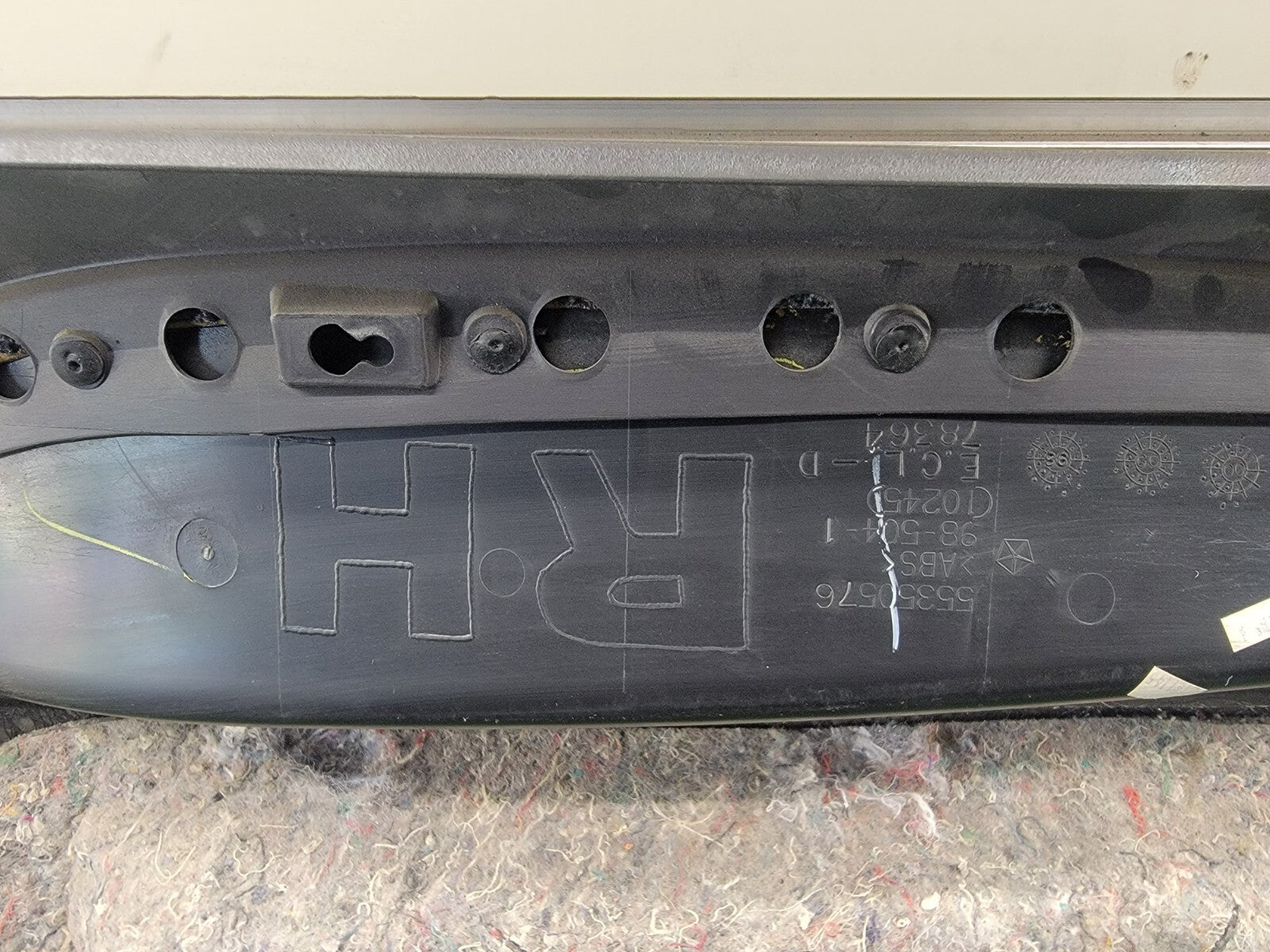 🔥98-01 Dodge Ram 1500 2500 RIGHT PASSENGER Front Door Trim Panel black auto D10