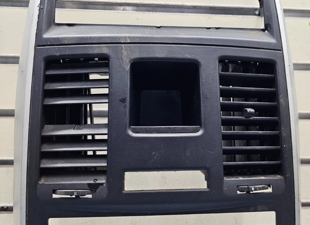 🔥08-10 DODGE CARAVAN DASH RADIO SURROUND BEZEL TRIM PANEL CLIMATE CONTROL BLACK