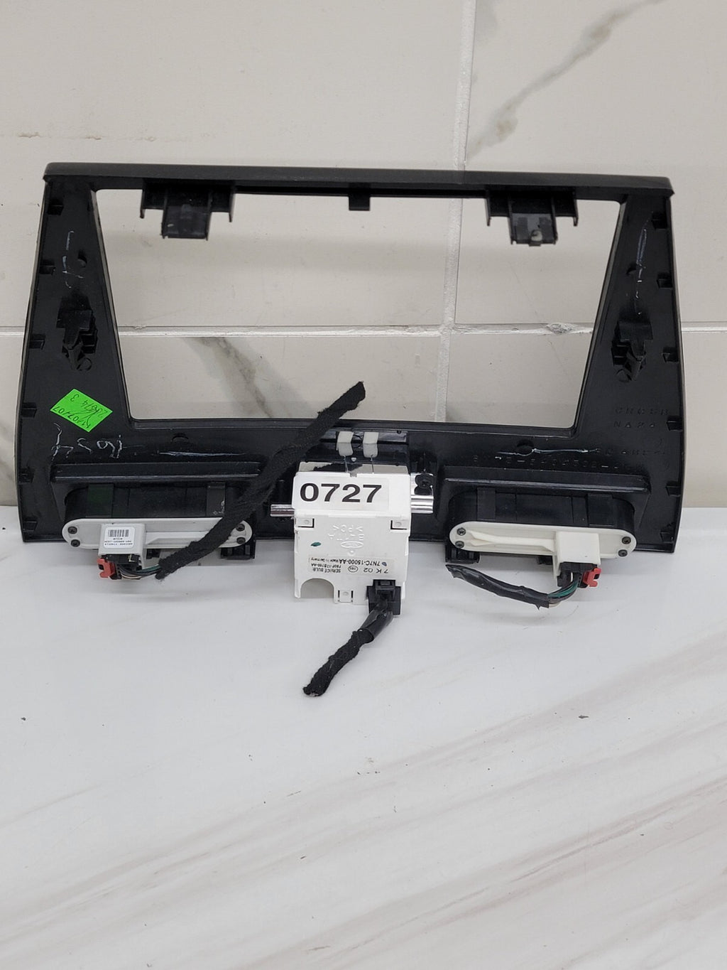 🔥2006-2009 Ford Fusion Dash Radio Bezel With Clock 7N7C-15000-AA Black