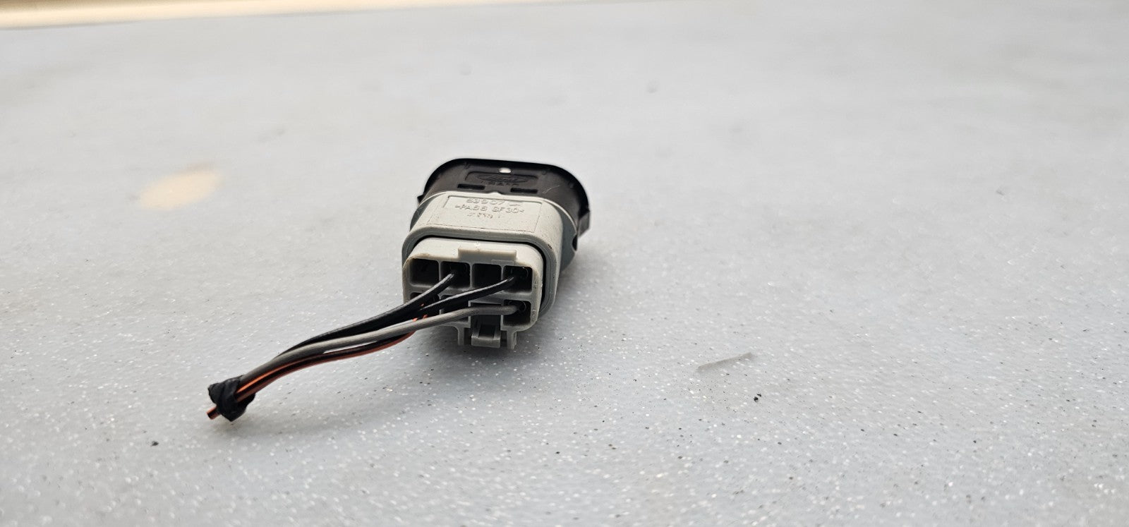 🔥98-02 Lincoln Town Car OEM traction control switch button Black