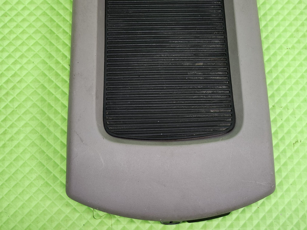 04-07 NISSAN ARMADA TITAN ARMREST CENTER CONSOLE ARM REST LID OEM TAN-BLACK