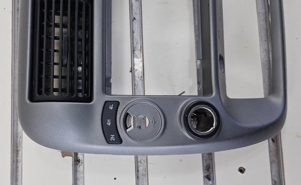 🔥95-10 Ranger EXPLORER AM FM Radio Stereo Display Dash Trim Bezel Silver B2