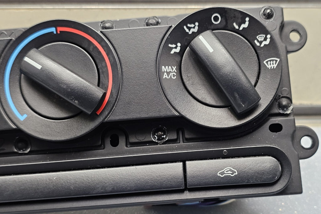 04-08 Ford F150 F250 F350 Dash Center AC Heater Climate Control Temperature Unit