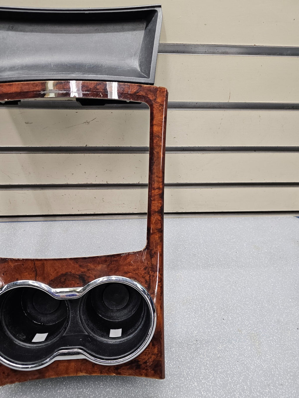 🔥08-10 CHRYSLER 300 CENTER CONSOLE SHIFTER BEZEL CUP HOLDER TRIM ASSEMBLY WOOD