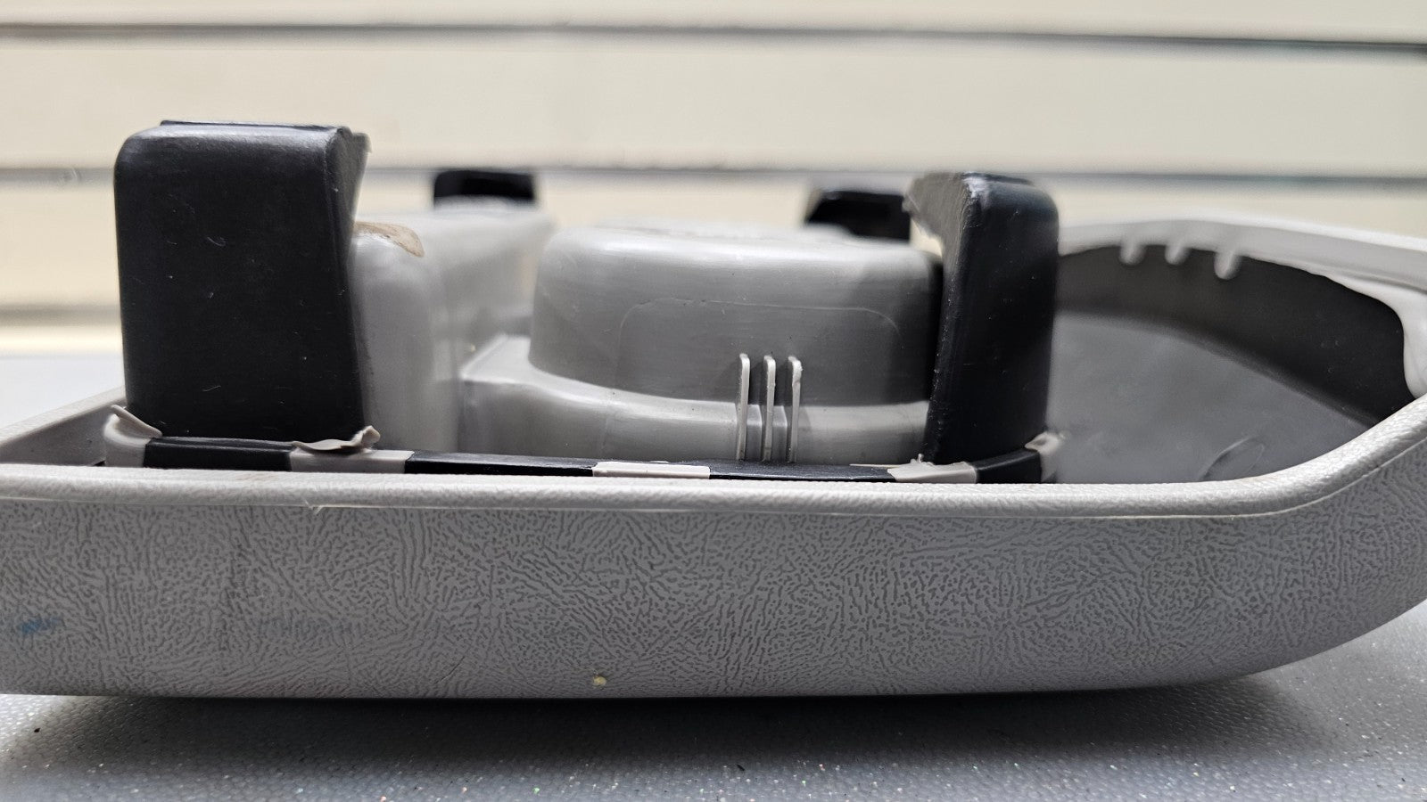 🔥88-94 GMC CHEVY YUKONNSUBURBAN CENTER CONSOLE CUP HOLDER TAN BEIGE R4