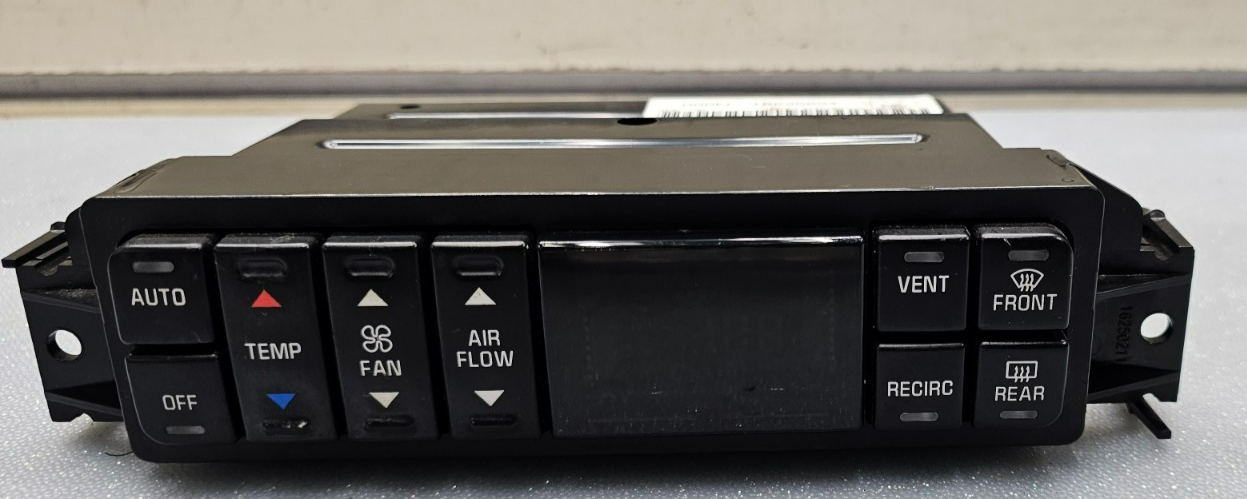00-05 Buick Lesabre Dash AC Heater Digital Temperature HVAC Climate Control OEM