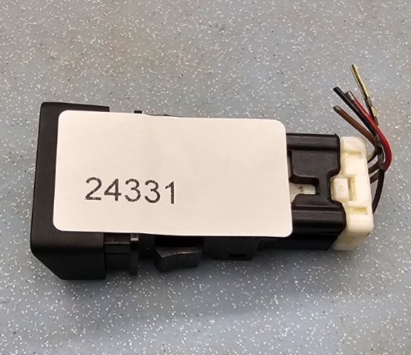04-15 Armada Titan Hazard Emergency Warning Light Button Control Switch Assembly