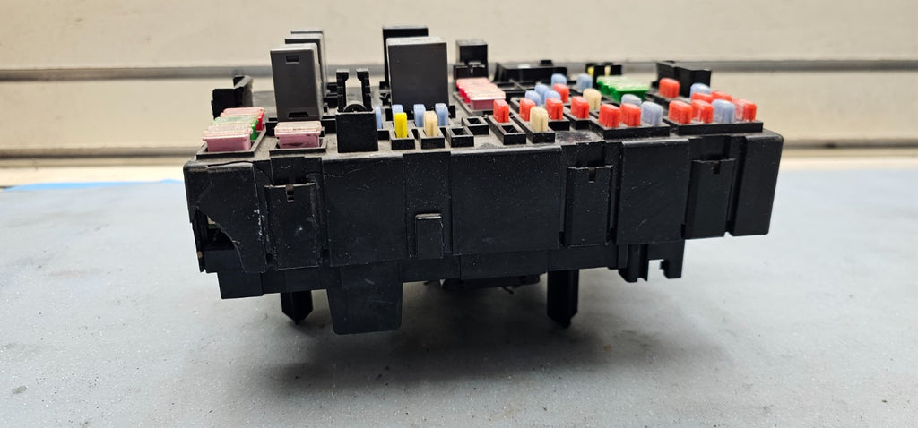 🔥07-09 Equinox Torrent Engine Fuse Relay Box Control Junction Module TIPM Unit