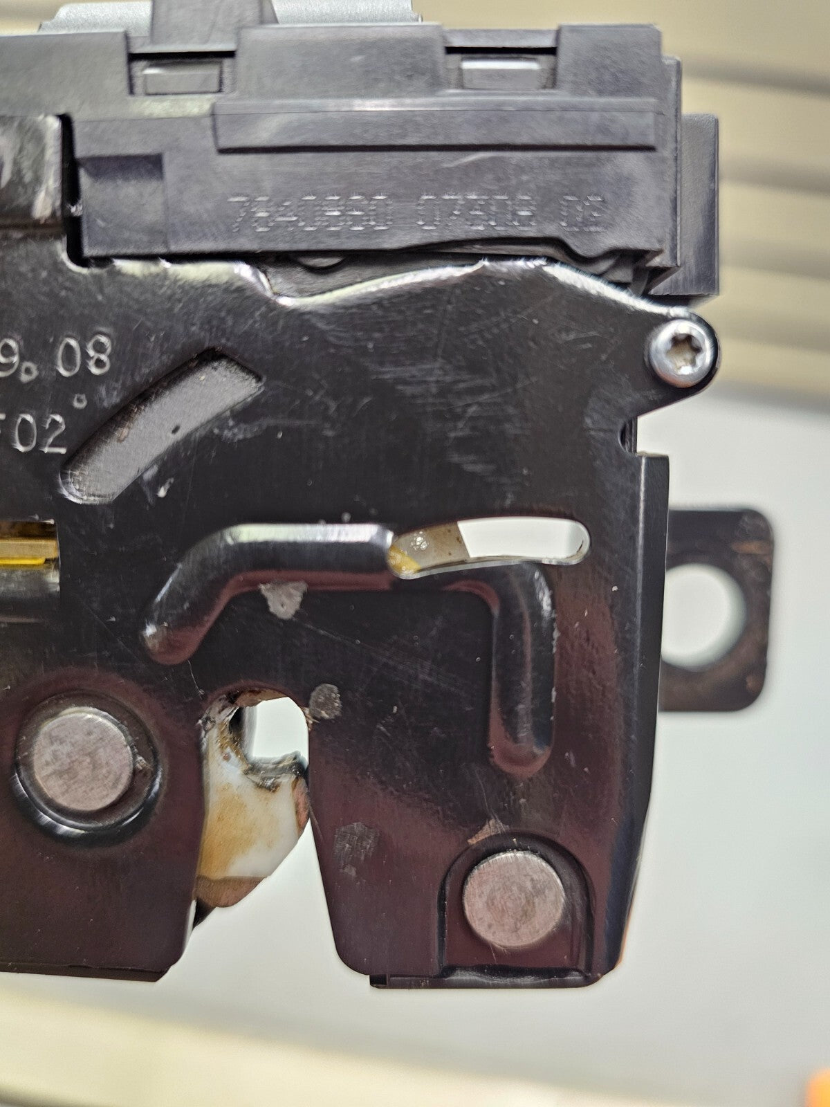 08-12 Ford Escape Mariner Back Glass Window Latch Release Actuator OEM/FE