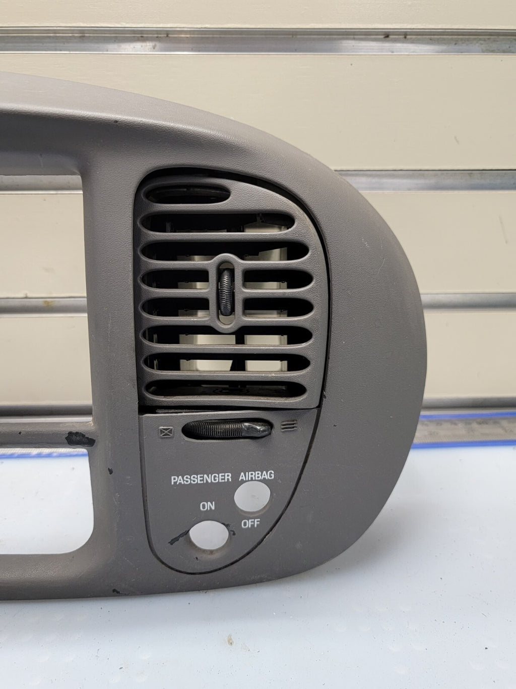 🔥97-03 Ford F150 Center Dash Radio Climate Trim BEZEL Panel AIRBG Line GRAY