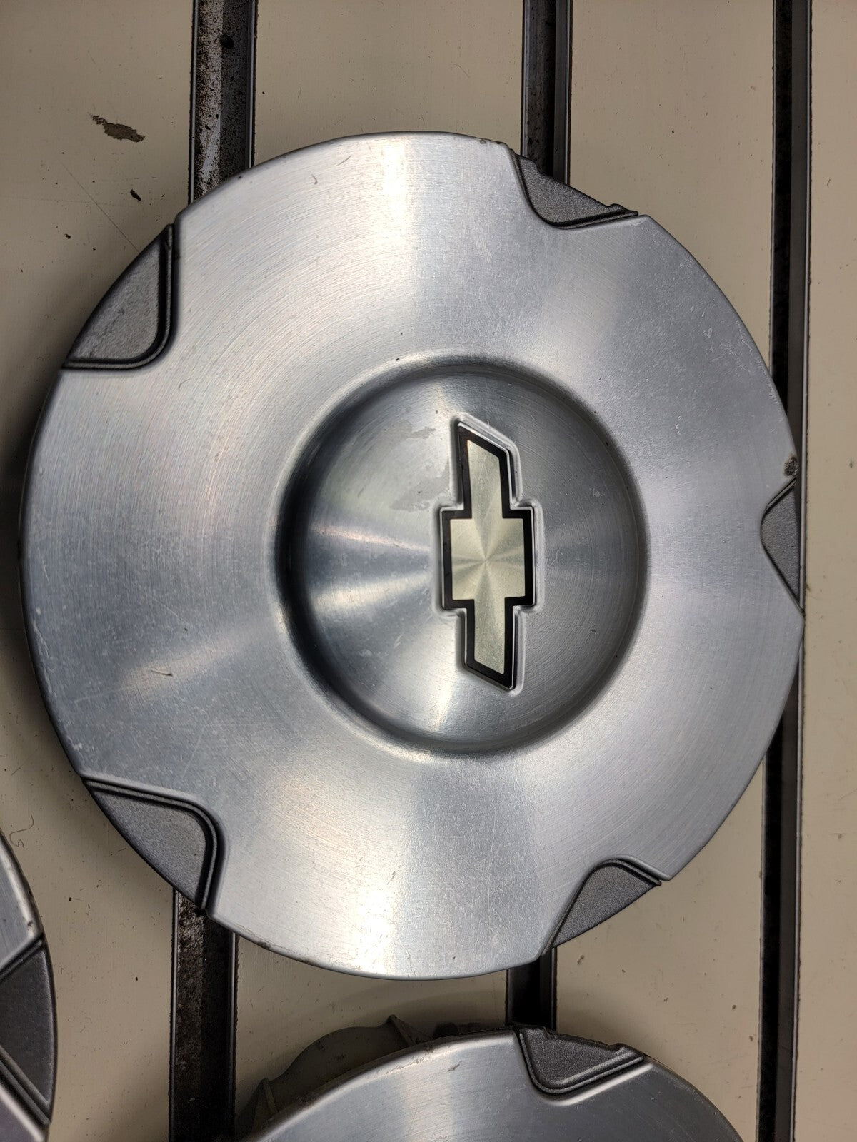 🔥 2002- 2006 CHEVROLET TRAILBLAZER WHEEL CENTER CAP  SILVER