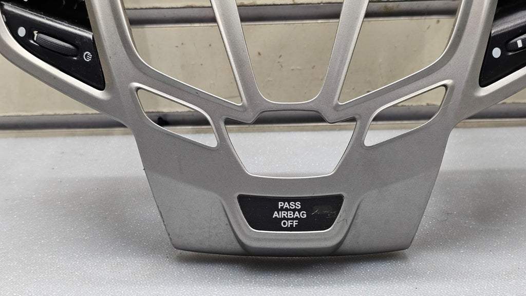 🔥11-13 FORD FIESTA MK6 Sport Dash AM FM Radio Bezel Stereo Display CD SILVER