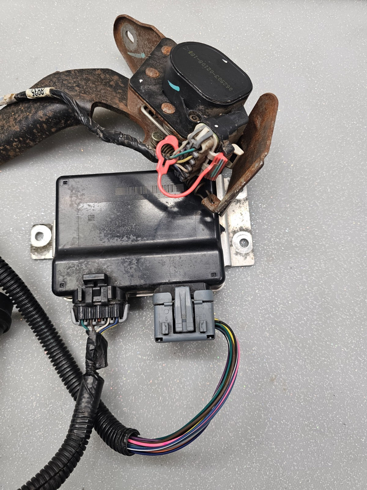 🔥03-06 Silverado Yukon Gas Pedal Drive Wire TAC Module Control Swap Accelerator